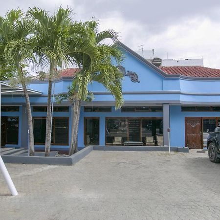 Super Oyo 2320 Hotel Charvita Kupang  Dış mekan fotoğraf