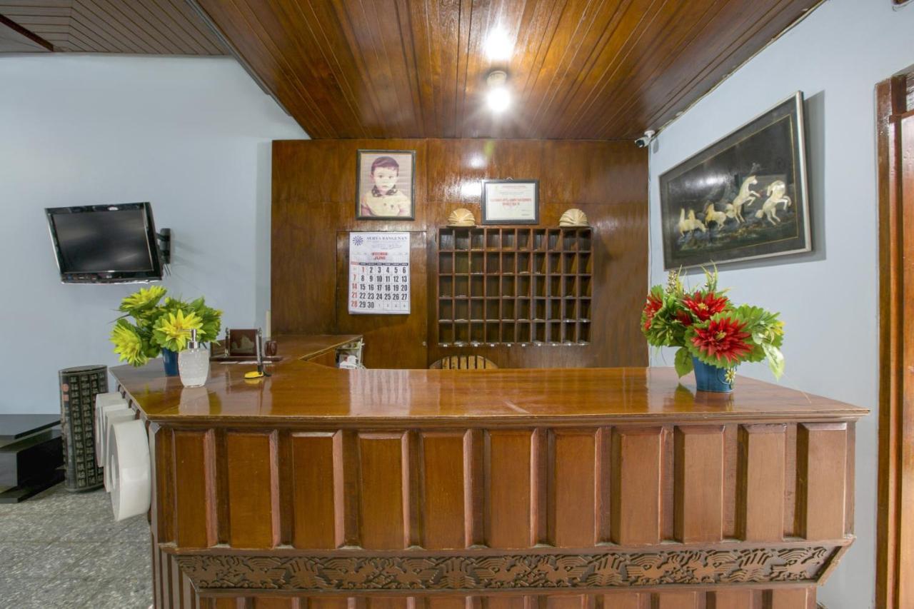 Super Oyo 2320 Hotel Charvita Kupang  Dış mekan fotoğraf