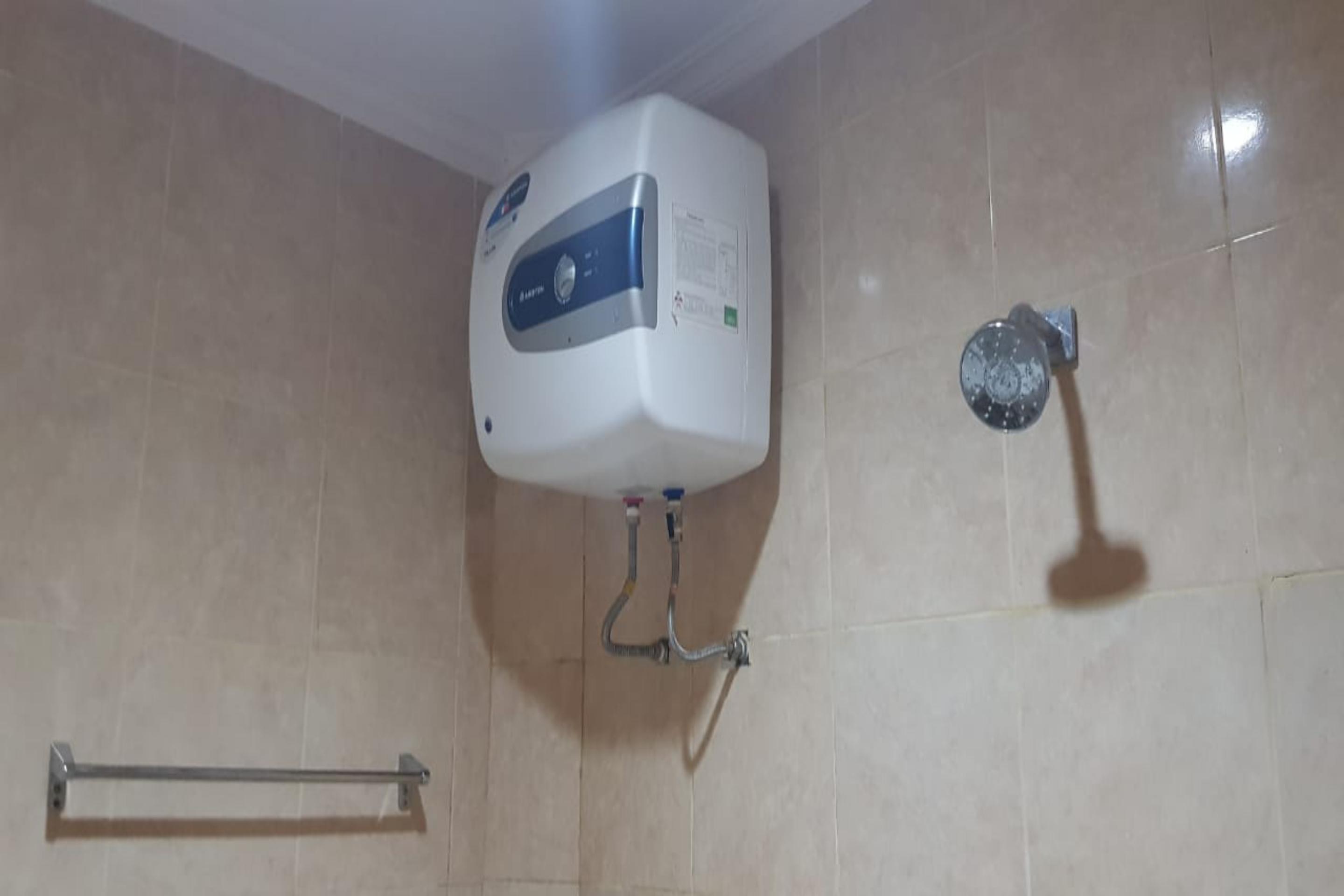 Super Oyo 2320 Hotel Charvita Kupang  Dış mekan fotoğraf