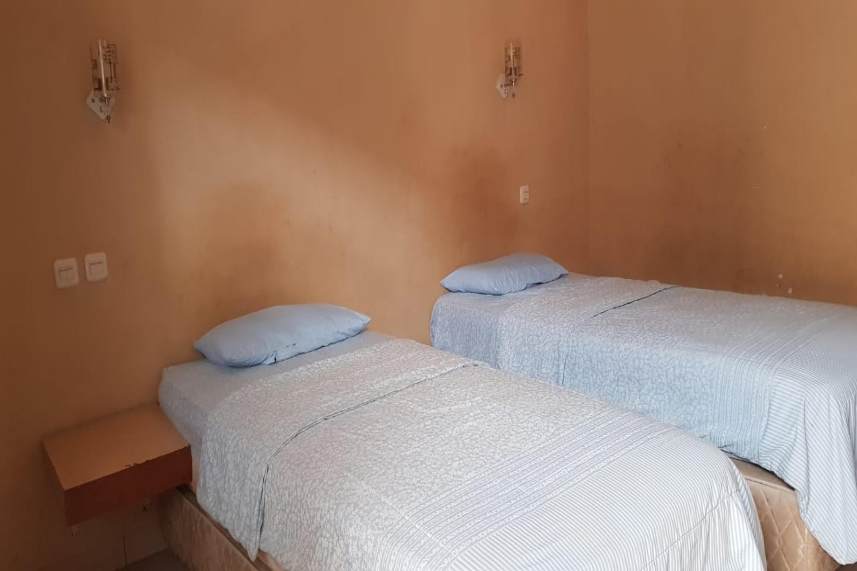 Super Oyo 2320 Hotel Charvita Kupang  Dış mekan fotoğraf