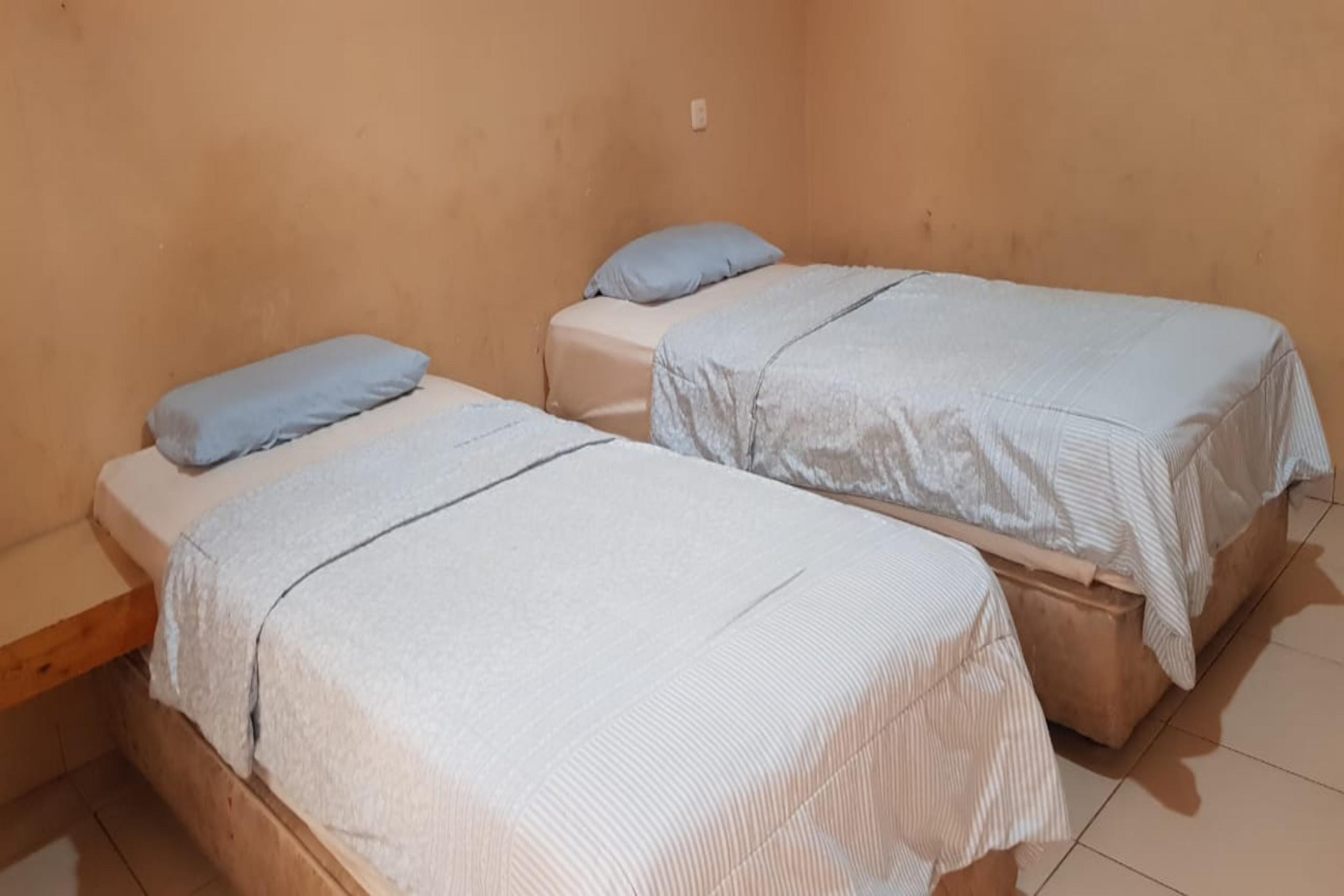 Super Oyo 2320 Hotel Charvita Kupang  Dış mekan fotoğraf